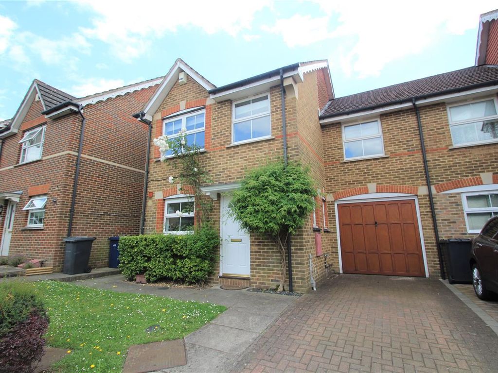4 bed end terrace house to rent in Colenso Drive, London NW7 Zoopla