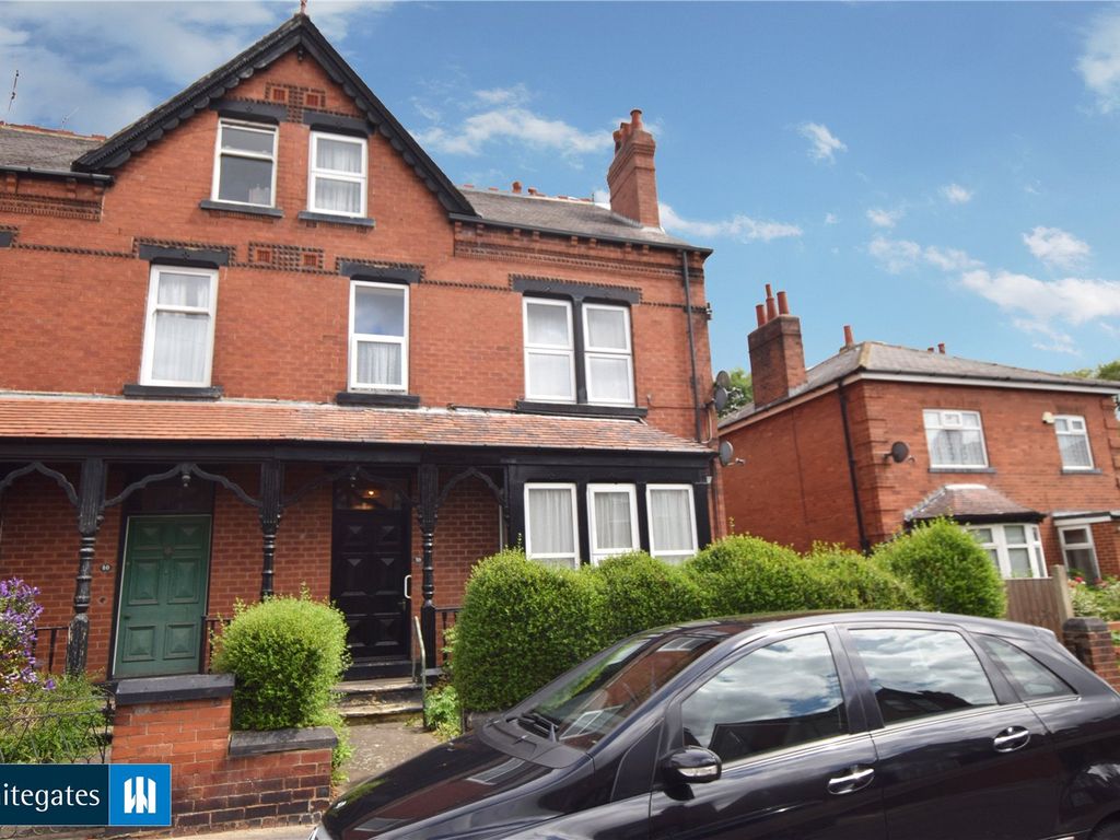 7 bed semidetached house for sale in Cross Flatts Avenue, Leeds, West