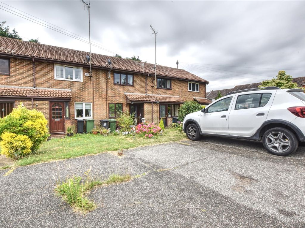 2 bed terraced house for sale in Mistley Close, BexhillOnSea TN40
