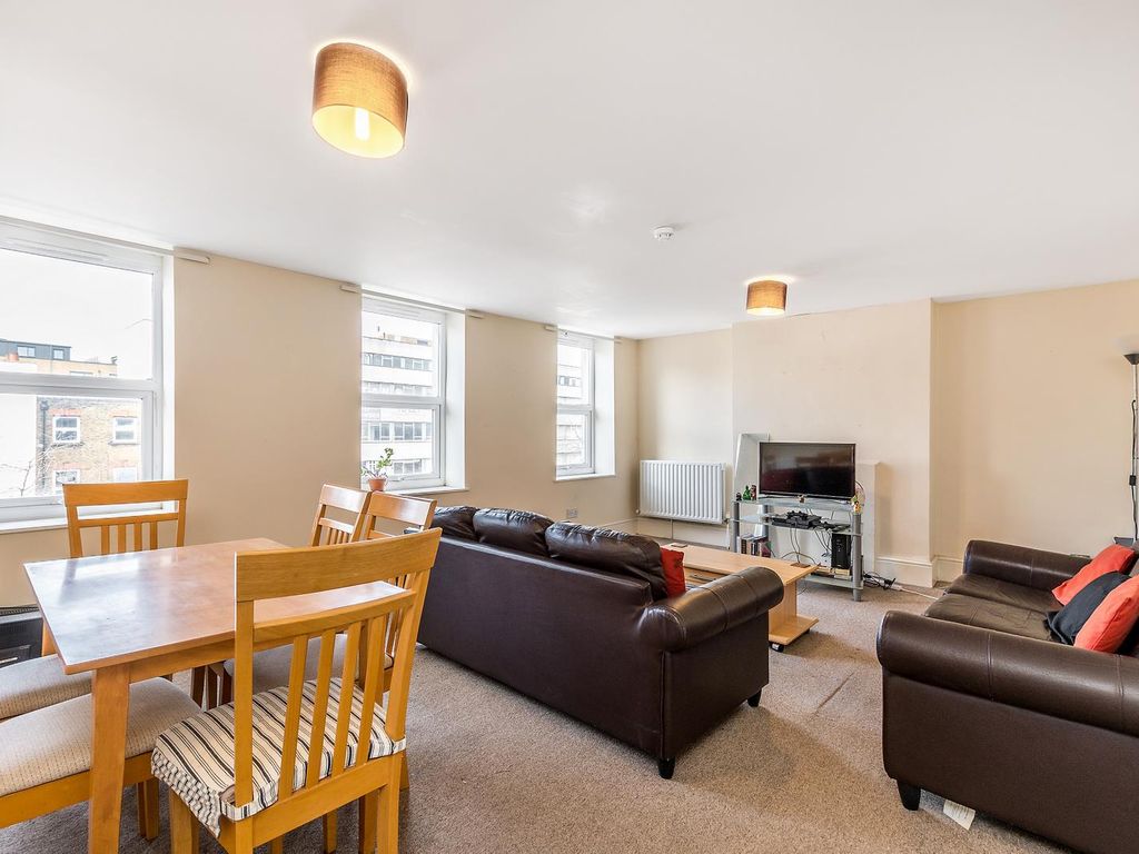 2 bed flat to rent in Walworth Road, London SE17, £1,750 pcm Zoopla