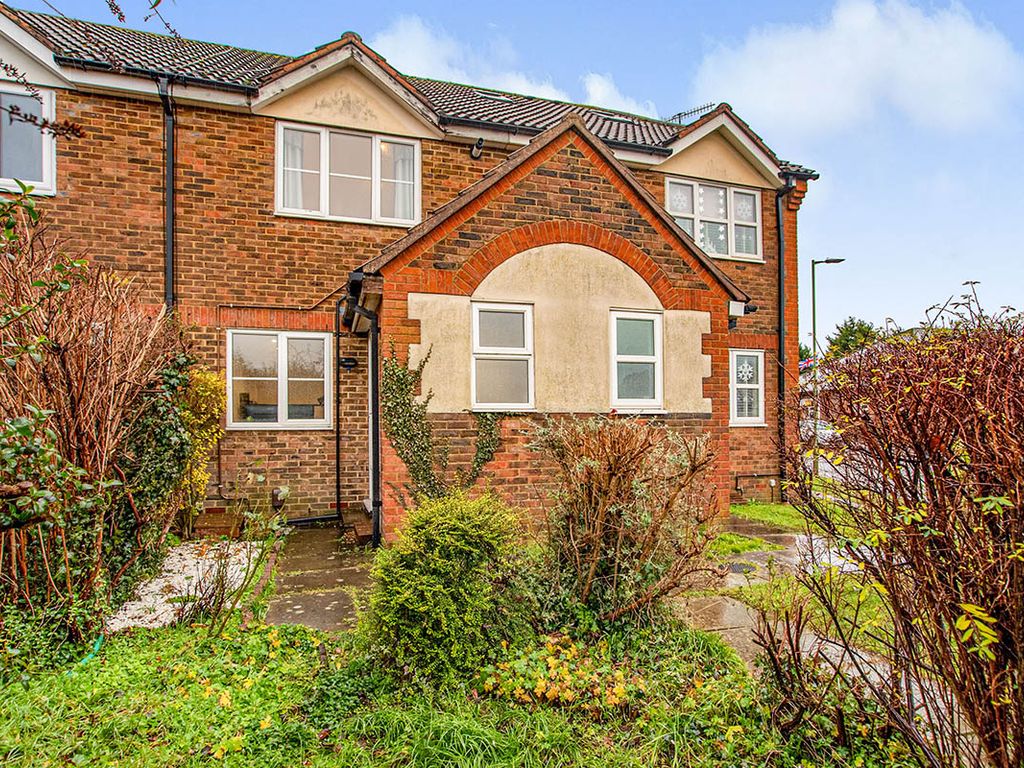 2 bed terraced house for sale in Allandale, Old Town, Hemel Hempstead