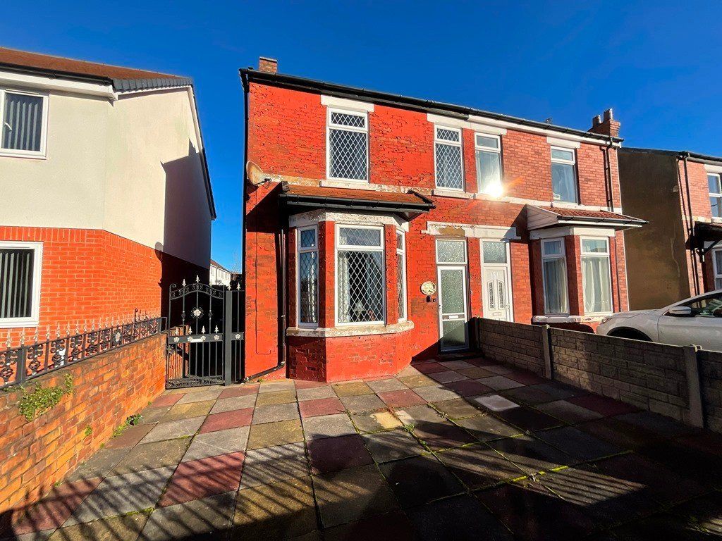 3 bed semidetached house for sale in Hart Street, Southport PR8, £