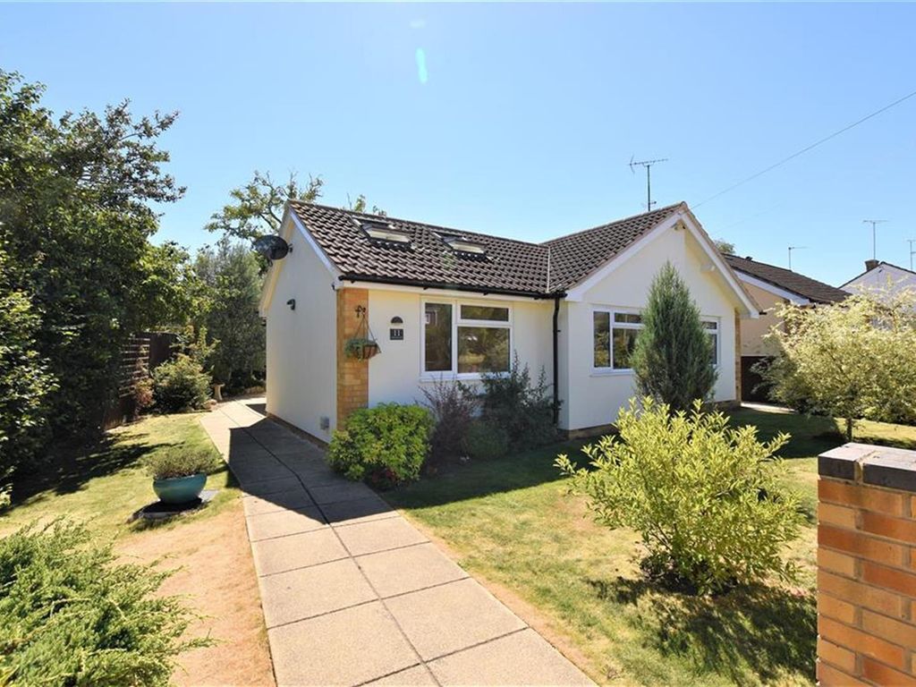 3 bed detached bungalow for sale in Kingscote Close, Cheltenham GL51