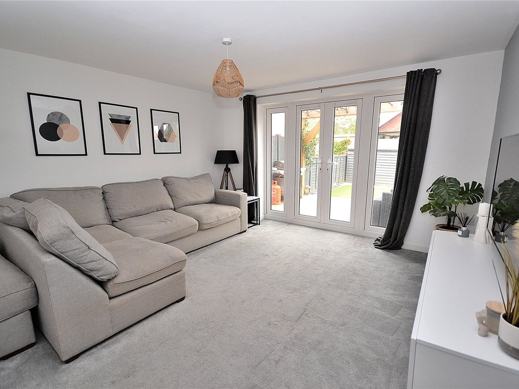 Blenheim Road, Leighton Buzzard, Beds LU7  