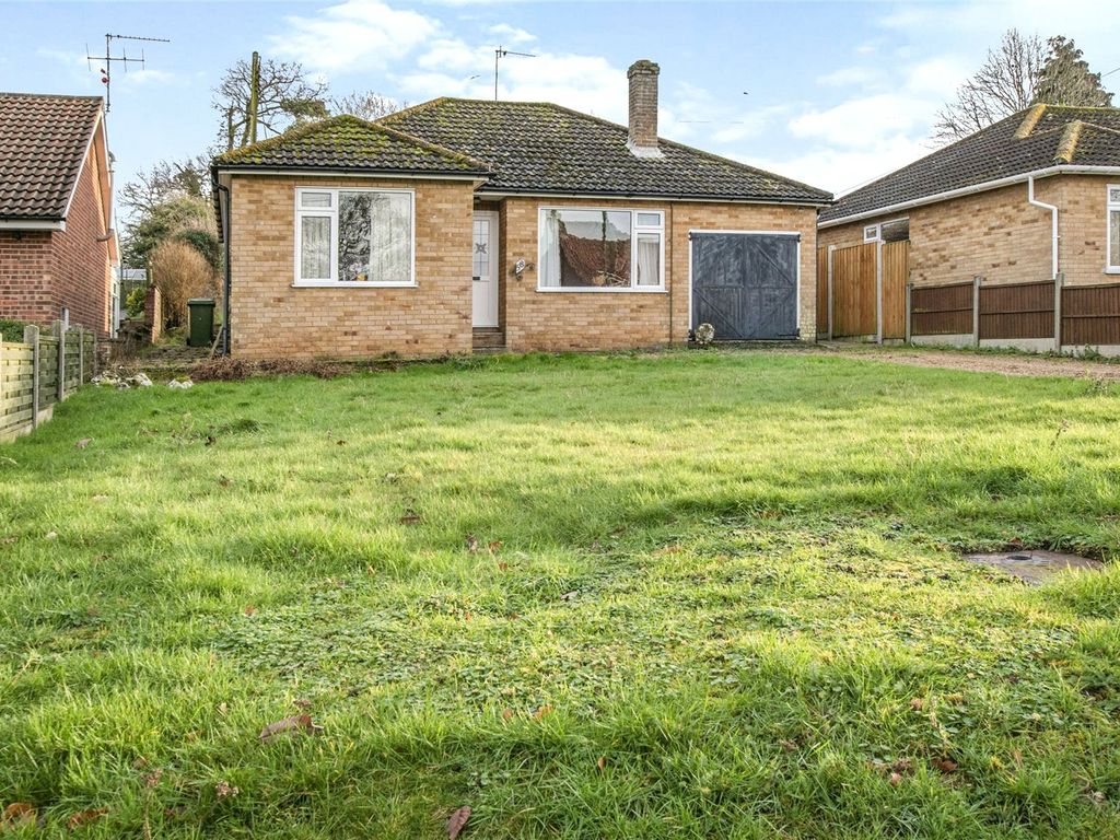 3 bed bungalow for sale in Lower Street, Salhouse, Norwich NR13 Zoopla