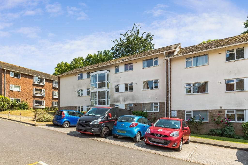 2 bed flat for sale in Cliveden Court, Cliveden Close, Brighton BN1