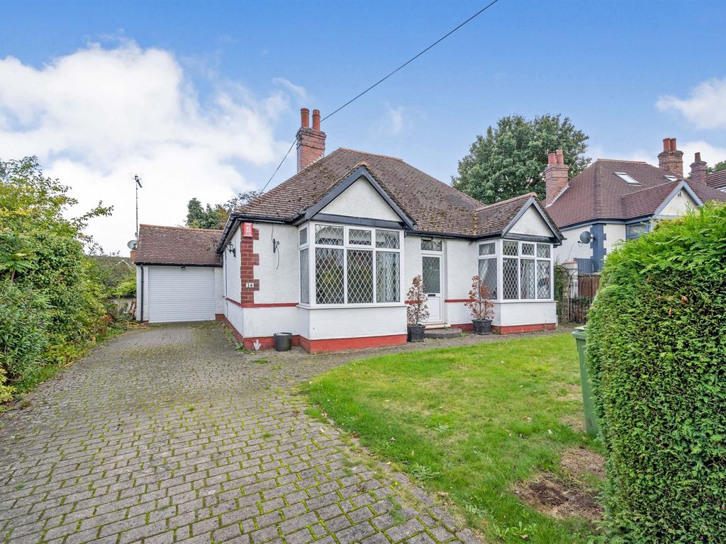 2 bed detached bungalow for sale in The Crescent, Walton, Stafford ST17