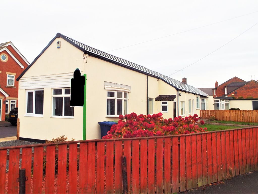 2 bed semidetached bungalow to rent in St. Pauls Terrace, Ryhope