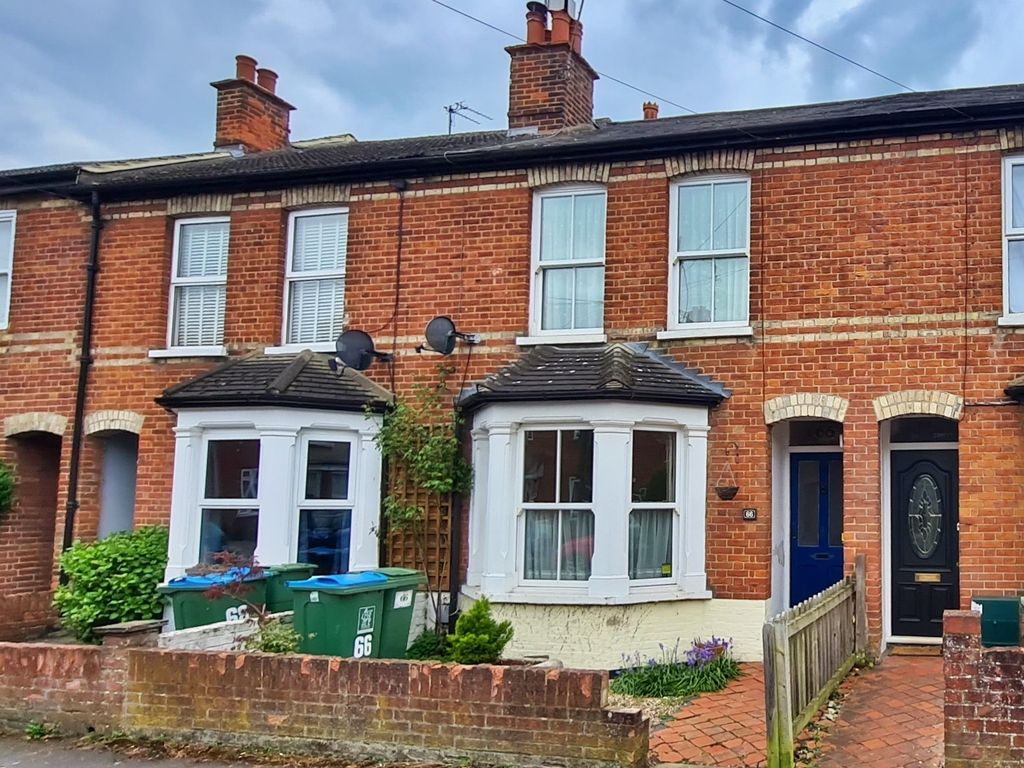 2 bed terraced house for sale in Chiltern Street, Aylesbury HP21 Zoopla