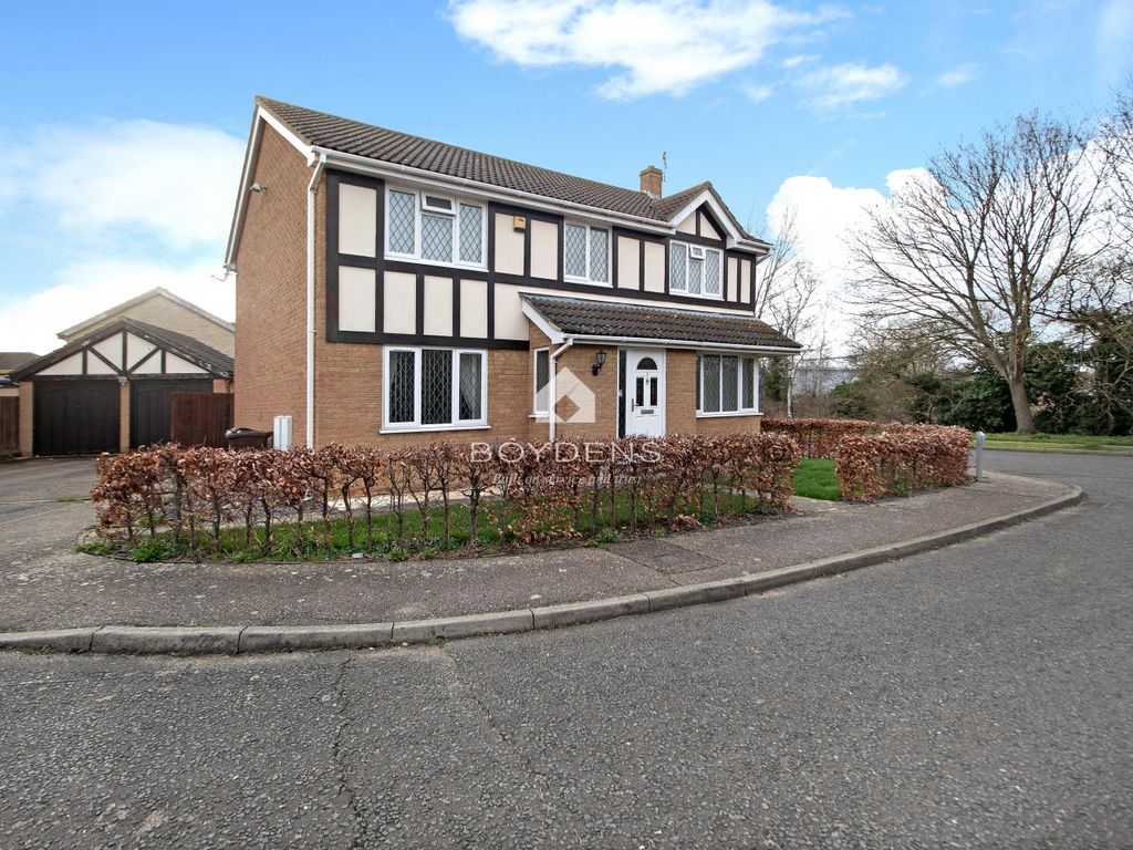 4 bed detached house for sale in Causeway Reach, Raycliff Avenue