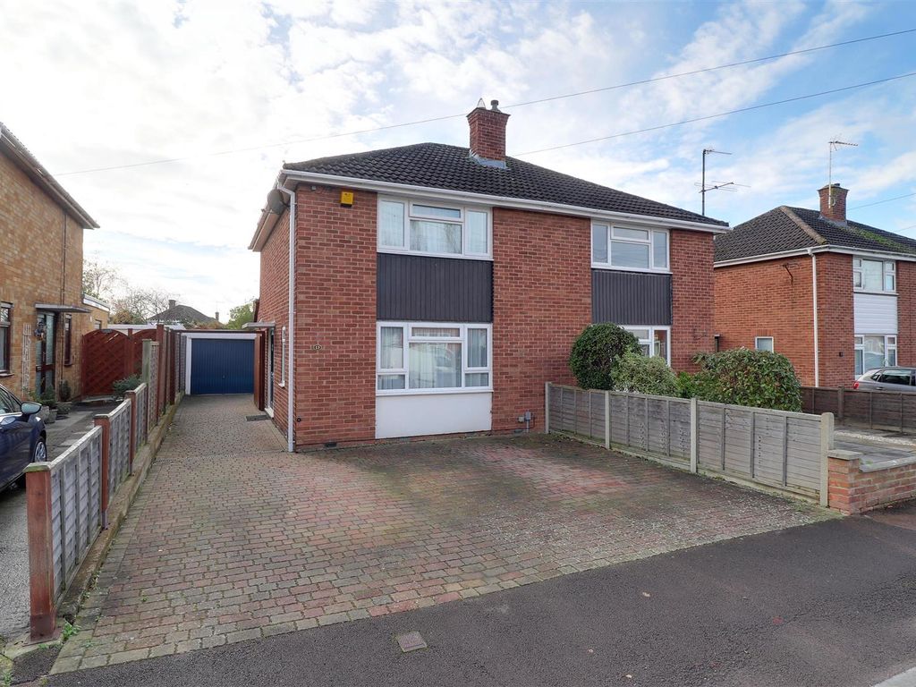 2 bed semidetached house for sale in Canterbury Walk, Warden Hill
