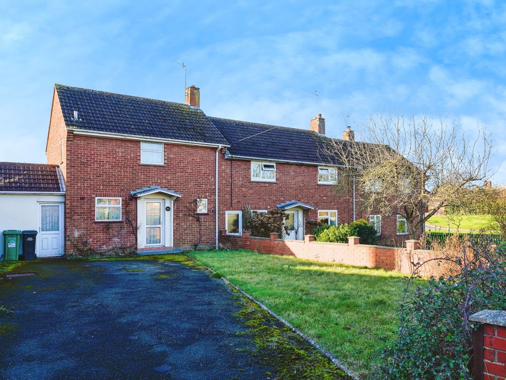 2 bed semidetached house for sale in Battleton Road, Evesham