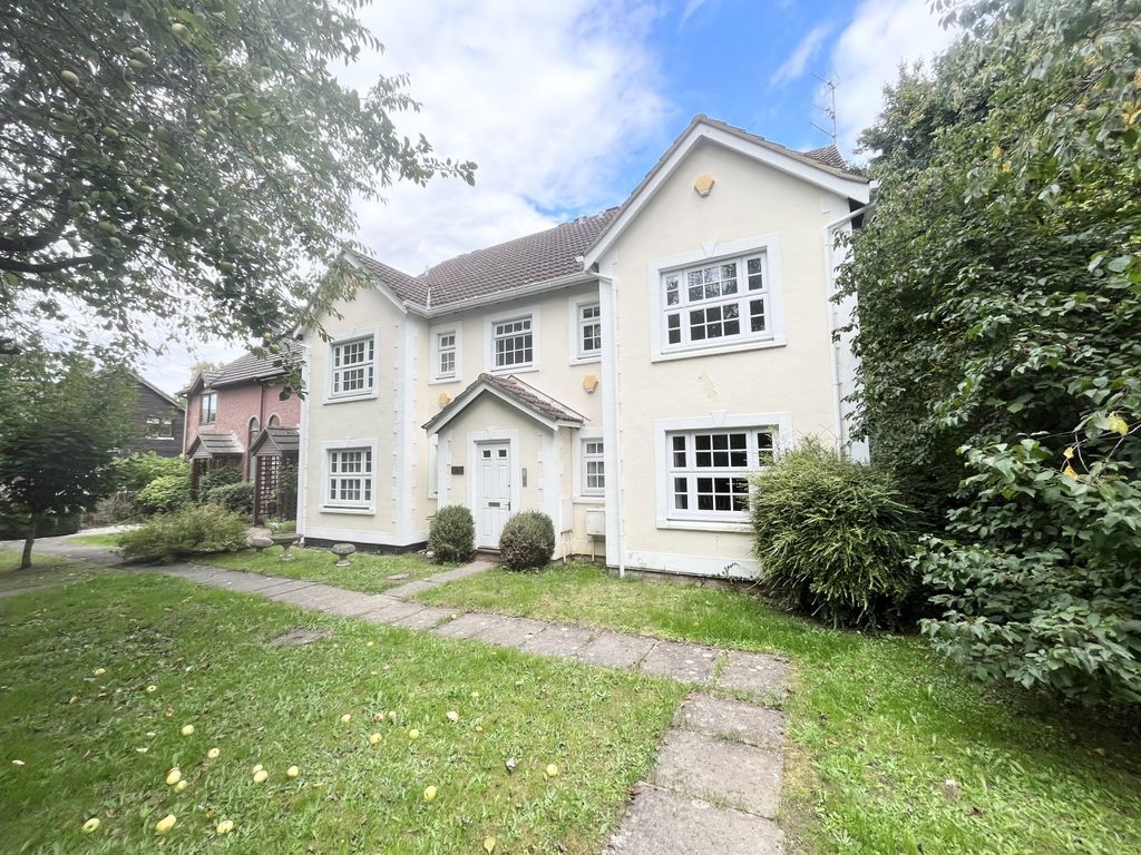 1 bed flat for sale in Holly Close, Bramley, Tadley RG26 Zoopla