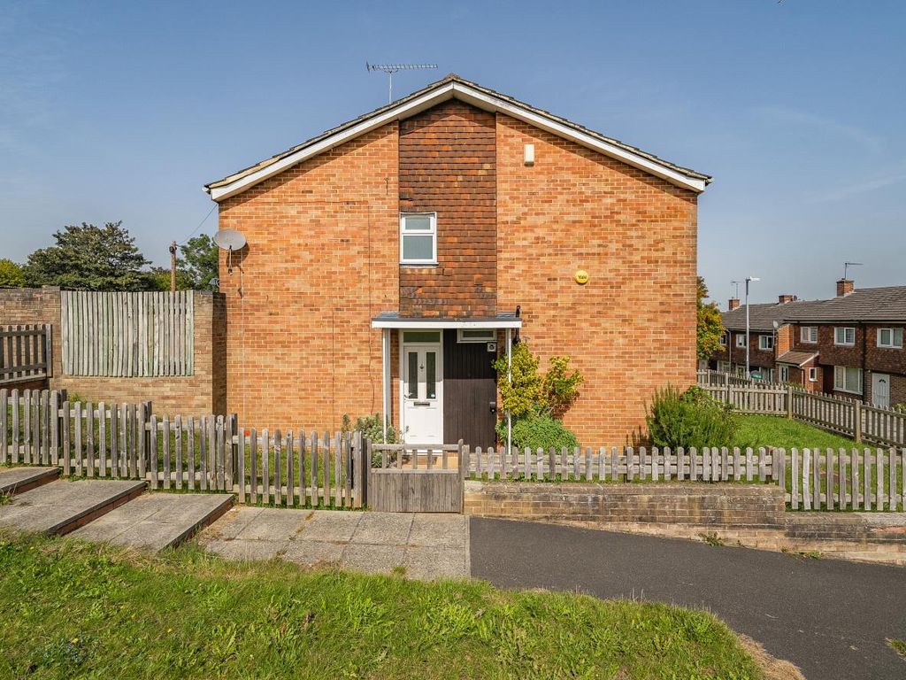 3 bed property for sale in Dulnan Close, Tilehurst, Reading RG30, £