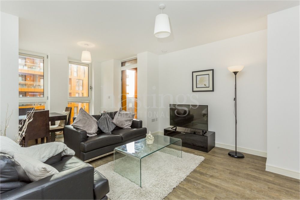 1 bed flat to rent in Tiggap House, 20 Cable Walk, Enderby Wharf SE10