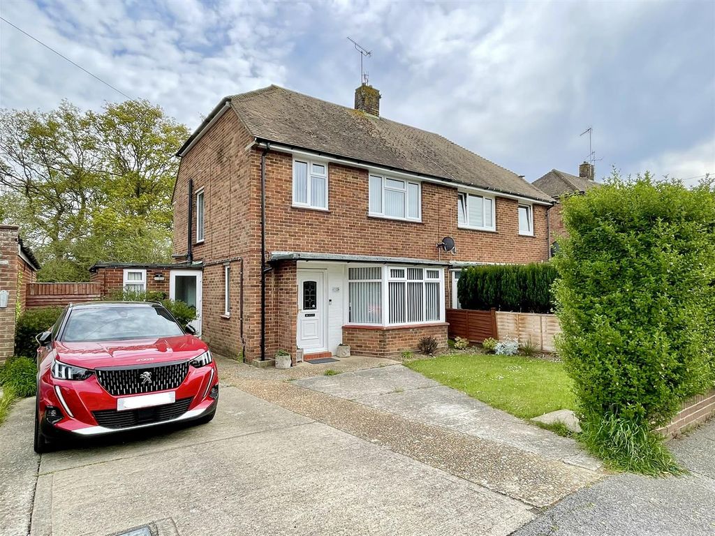 3 bed semidetached house for sale in Grangecourt Drive, BexhillOnSea TN39 Zoopla