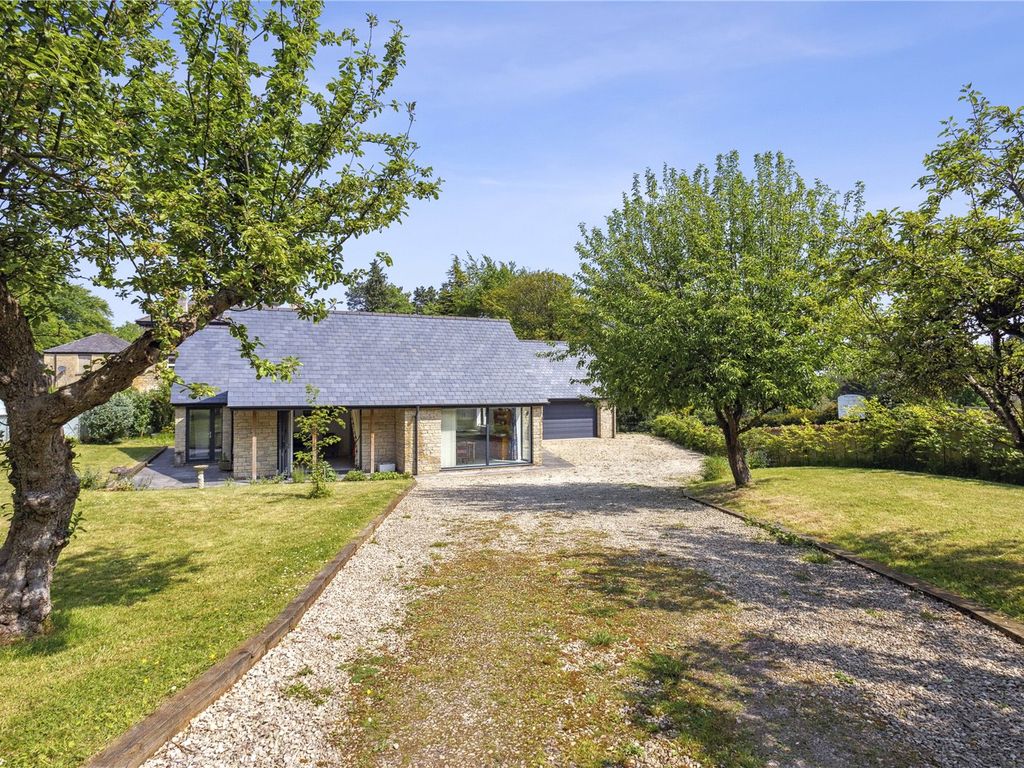 3 bed bungalow for sale in Leckhampton Hill, Cheltenham