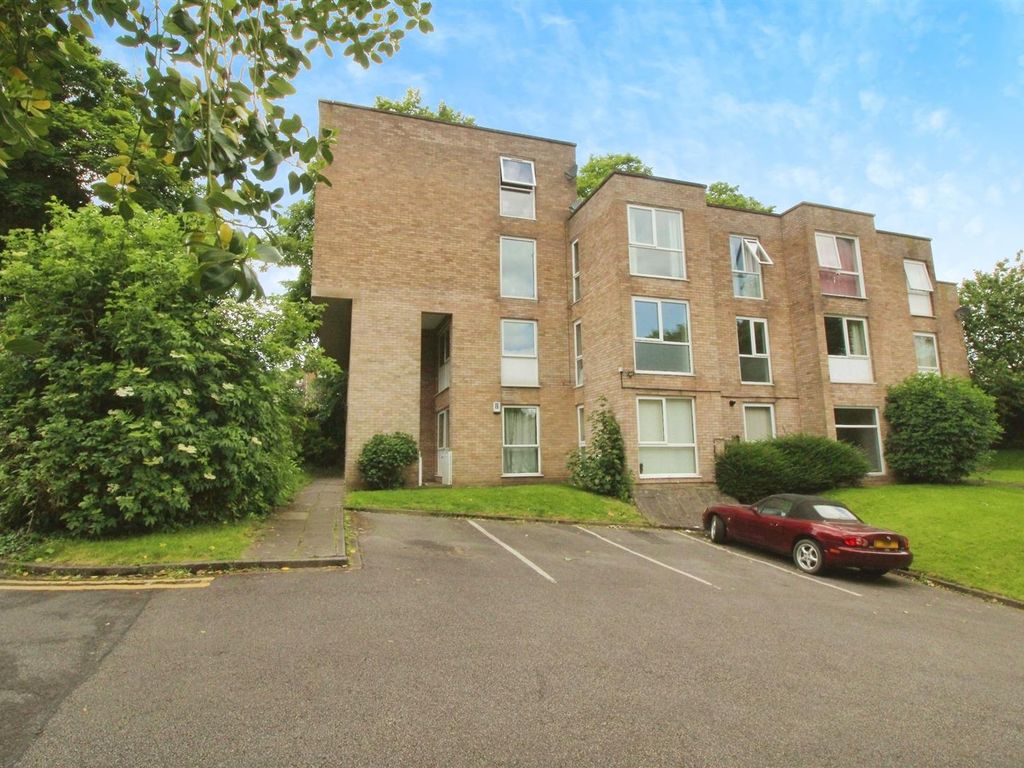 2 bed flat for sale in Cavendish Court, Park Road, Eccleshill, Bradford