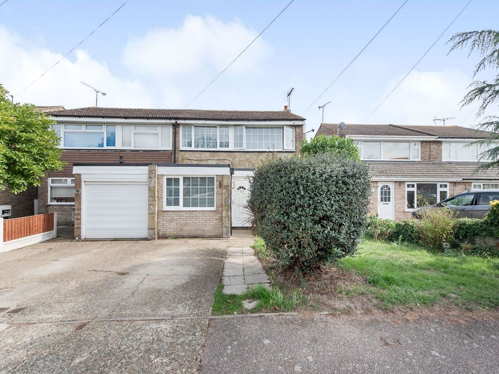 3 bed semidetached house to rent in Trent, East Tilbury RM18, £1,750