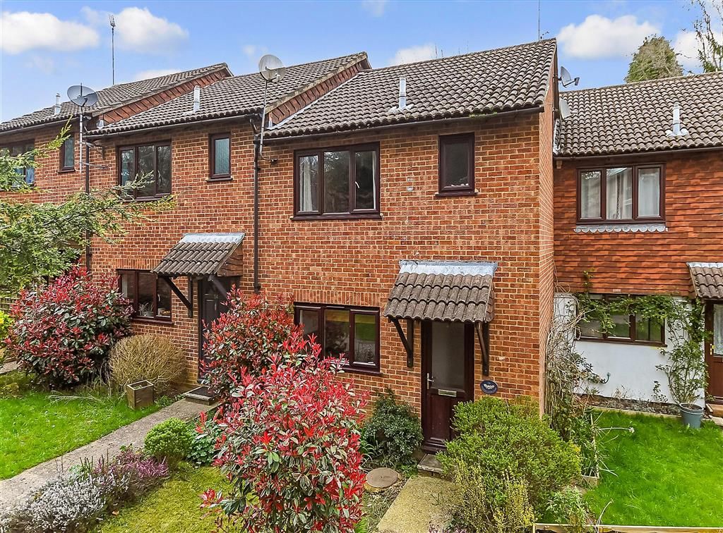 3 bed terraced house for sale in Hilders Farm Close, Crowborough, East