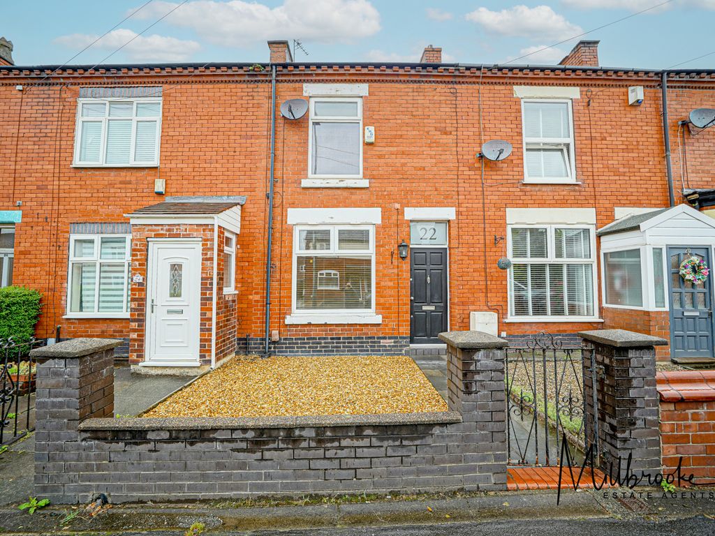 2 bed terraced house to rent in Newearth Road, Worsley, Manchester M28