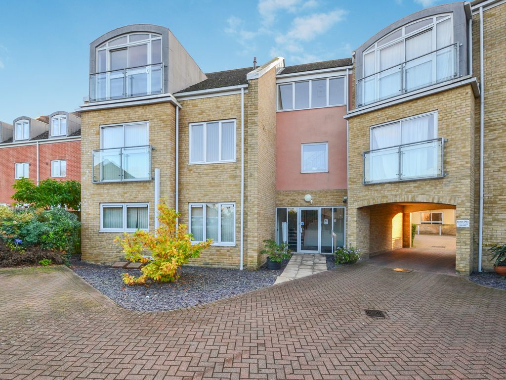 2 bed flat for sale in Shepherd Drive, Eynesbury, St. Neots PE19, £