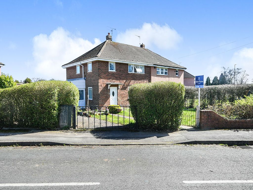 3 bed semidetached house for sale in Brook Street, Clay Cross
