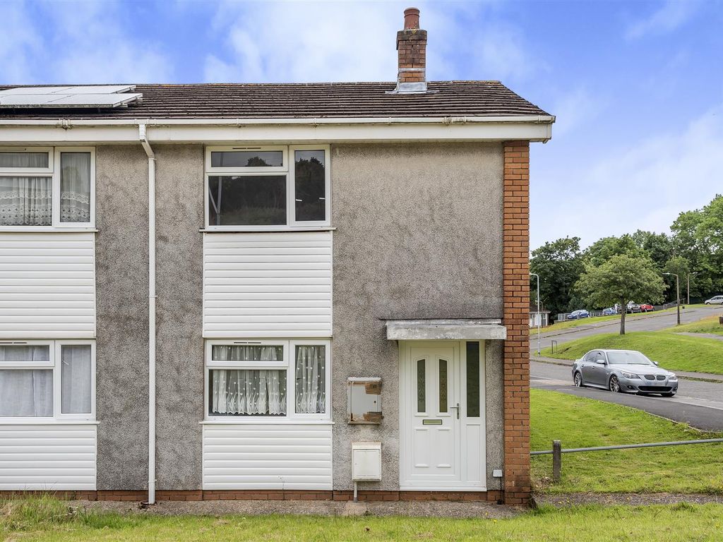 2 bed end terrace house for sale in Bryniago, Pontarddulais, Swansea