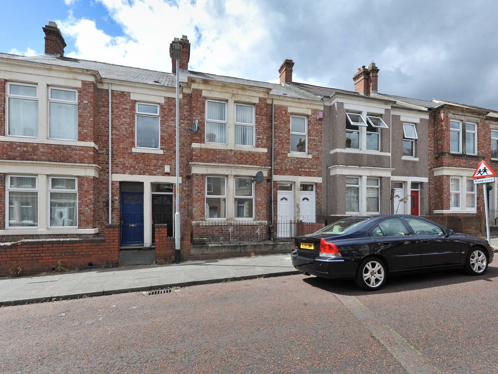 2 bed flat to rent in Eastbourne Avenue, Gateshead NE8 Zoopla