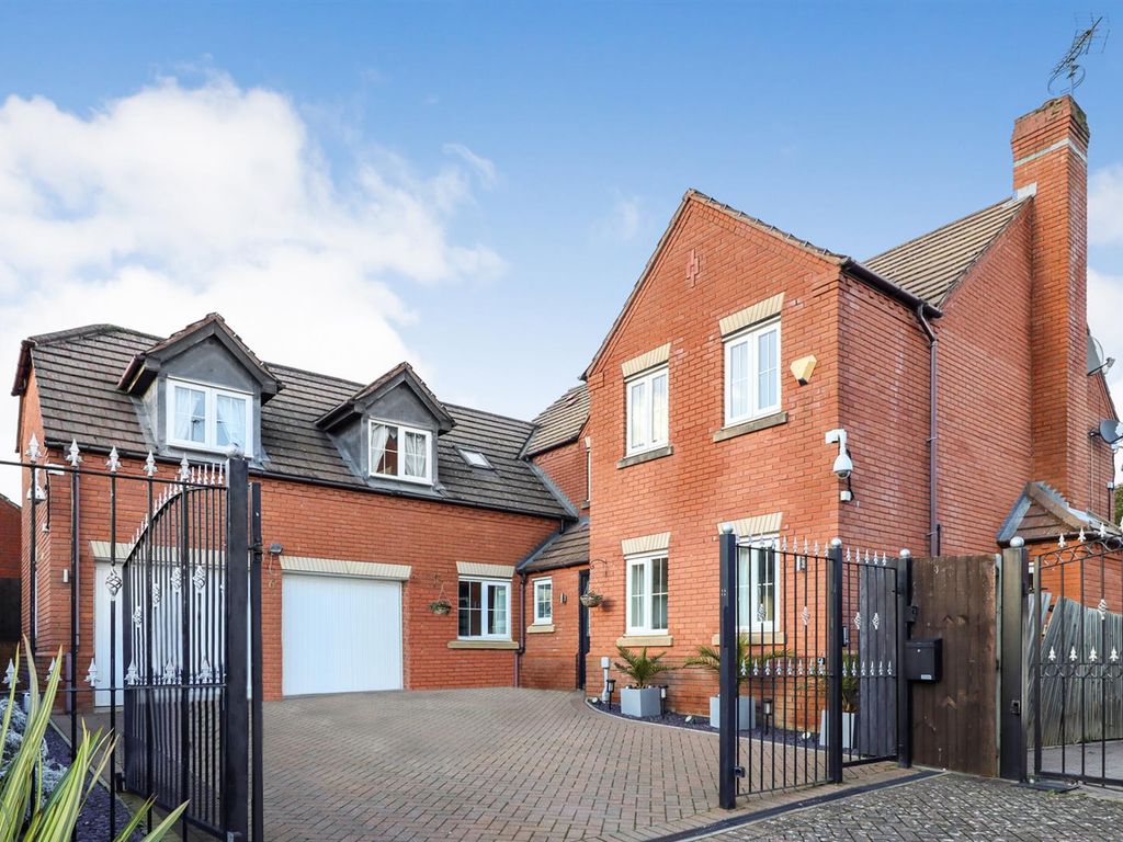 Ten Shilling Drive, Coventry CV4  