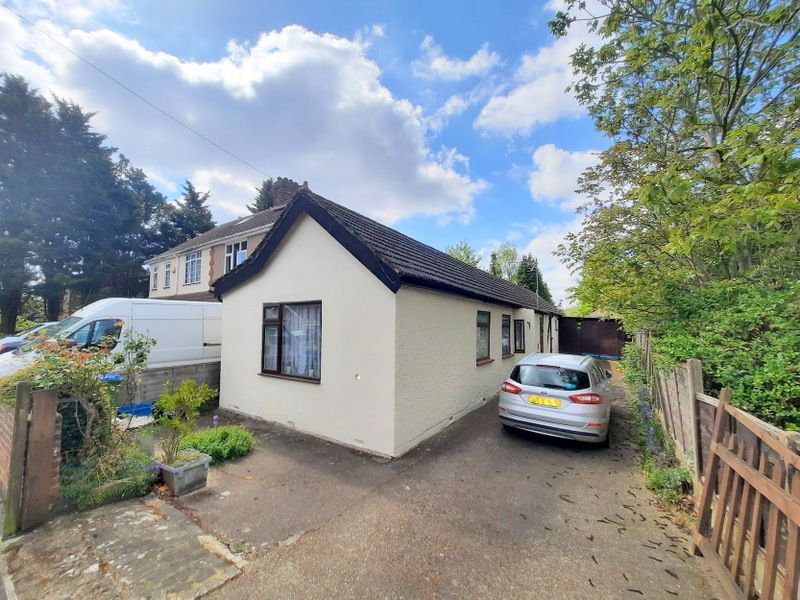 3 bed detached bungalow for sale in Conway Road, Hounslow TW4 Zoopla