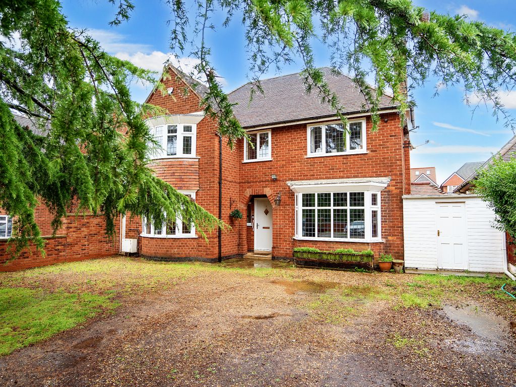 4 bed detached house for sale in Uppingham Road, Humberstone, Leicester