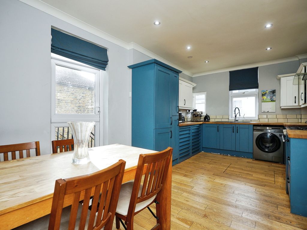 4 bed for sale in Penwith Road, London SW18, £775,000 Zoopla