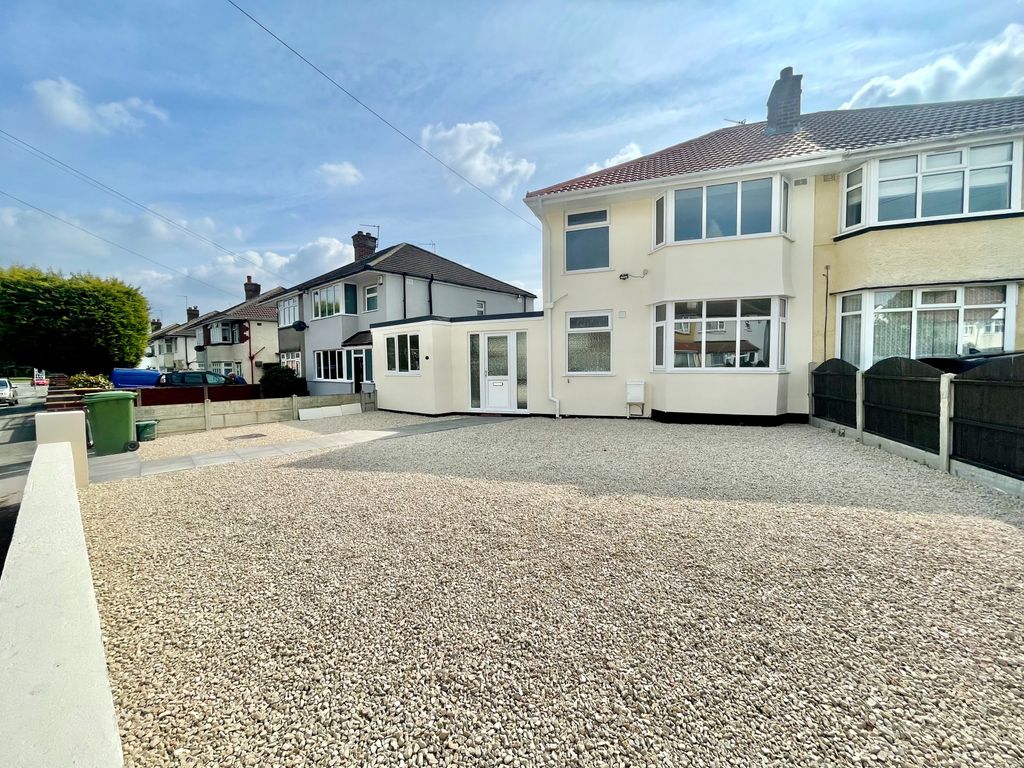 3 bed semidetached house for sale in Hyde Road, Wednesfield