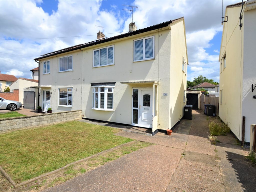 3 bed semidetached house for sale in Ruskin Drive, Armthorpe