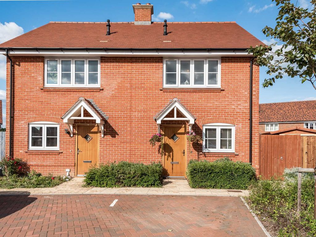 2 bed semidetached house for sale in Soames Place, Wokingham RG40 Zoopla