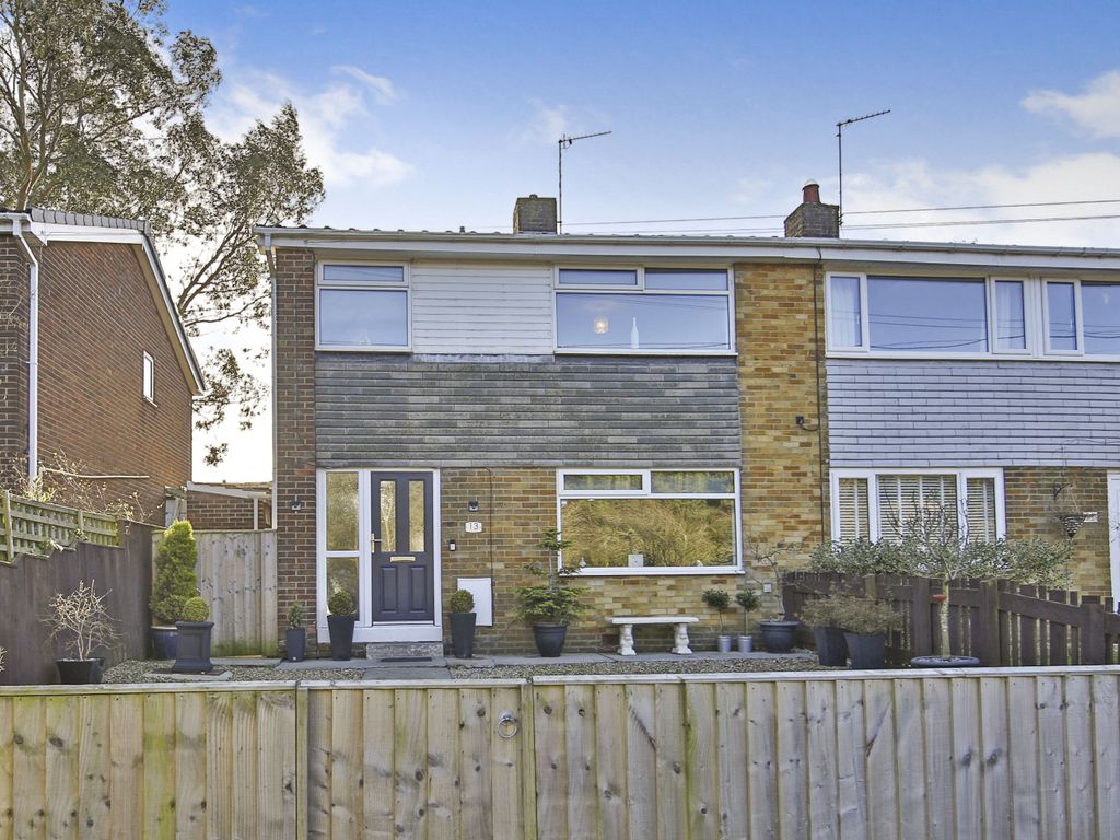 3 bed semidetached house for sale in Lingey Close, Sacriston, Durham