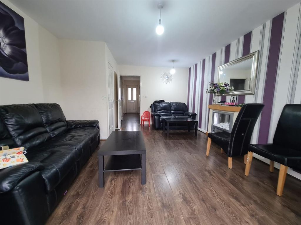 3 bed semidetached house for sale in Medina Road, Tyseley, Birmingham