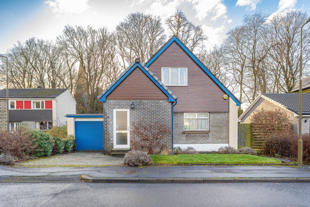 3 bed detached house for sale in Philip Avenue, Linlithgow EH49, £