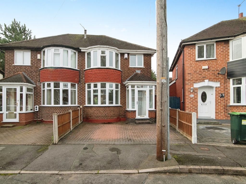 3 bed semidetached house for sale in Kempson Avenue, West Bromwich B71, £250,000 Zoopla