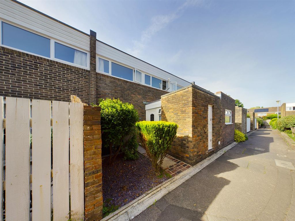 3 bed terraced house for sale in Nymans Court, Forestfield, Crawley