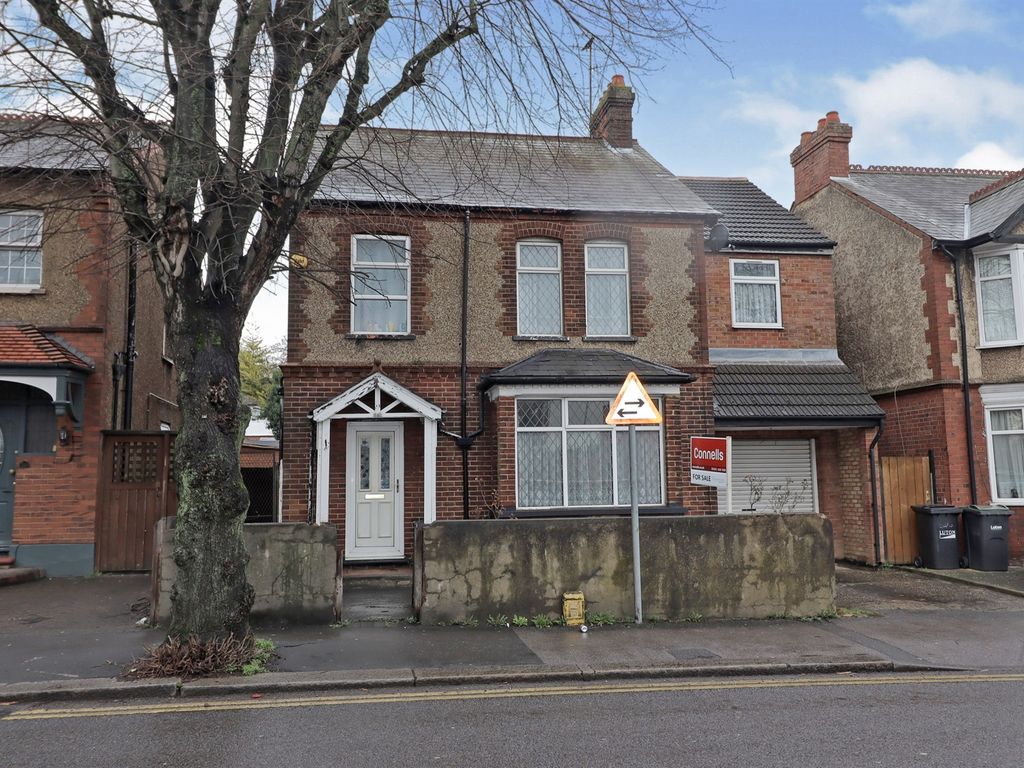 4 bed detached house for sale in Biscot Road, Luton LU3 Zoopla