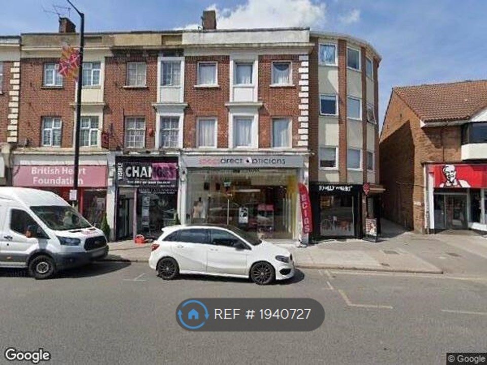 Room to rent in High Street, EN5, £650 pcm Zoopla