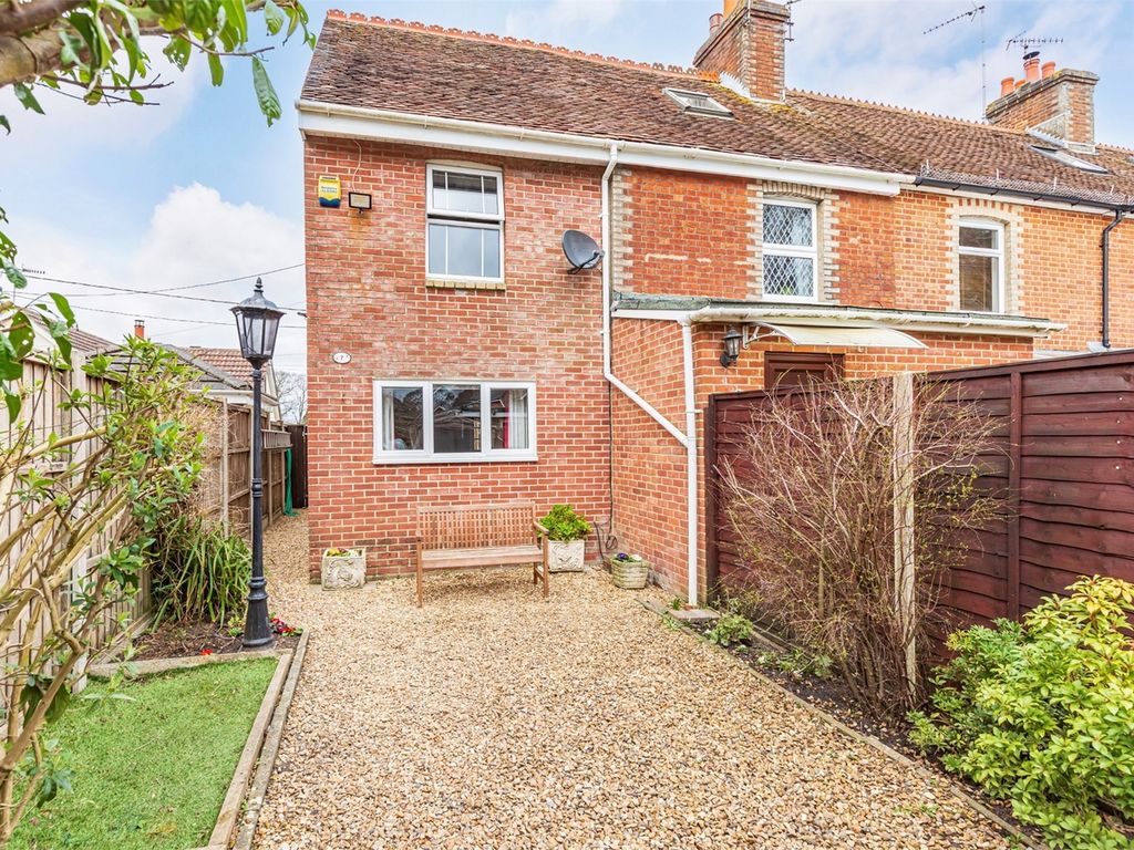 1 bed end terrace house for sale in westheath road, broadstone, dorset bh18