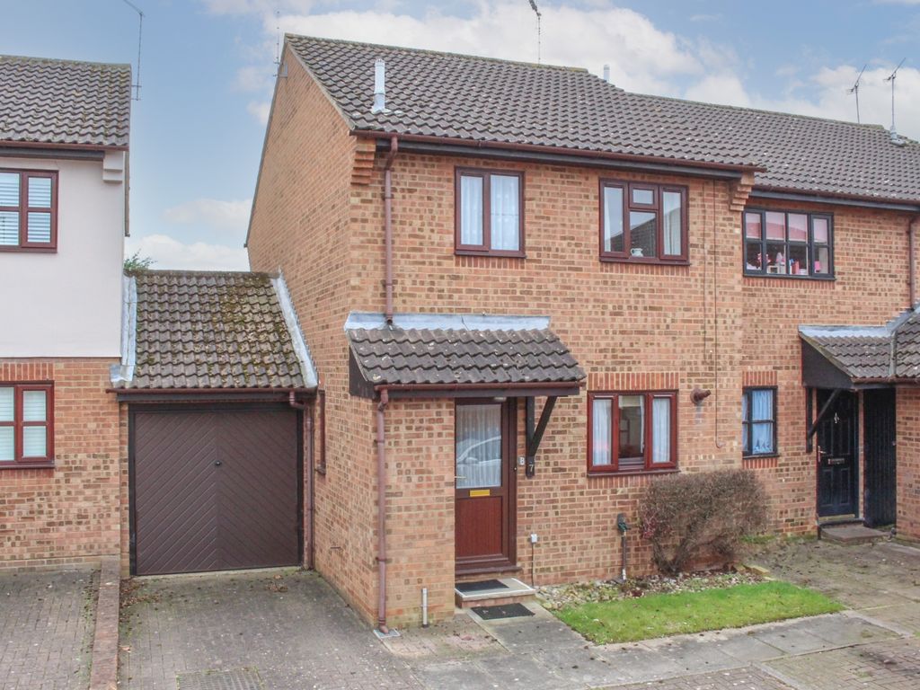 3 bed end terrace house for sale in Millstream Way, Leighton Buzzard