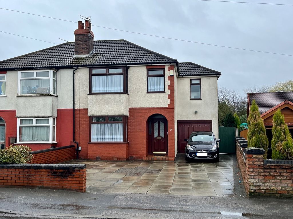 4 bed semidetached house for sale in Spencers Lane, Melling, Liverpool
