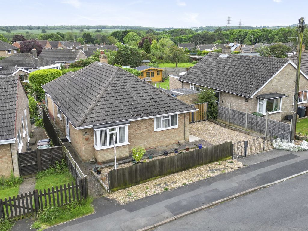 2 bed detached bungalow for sale in Cardigan Road, Stanion NN14, £