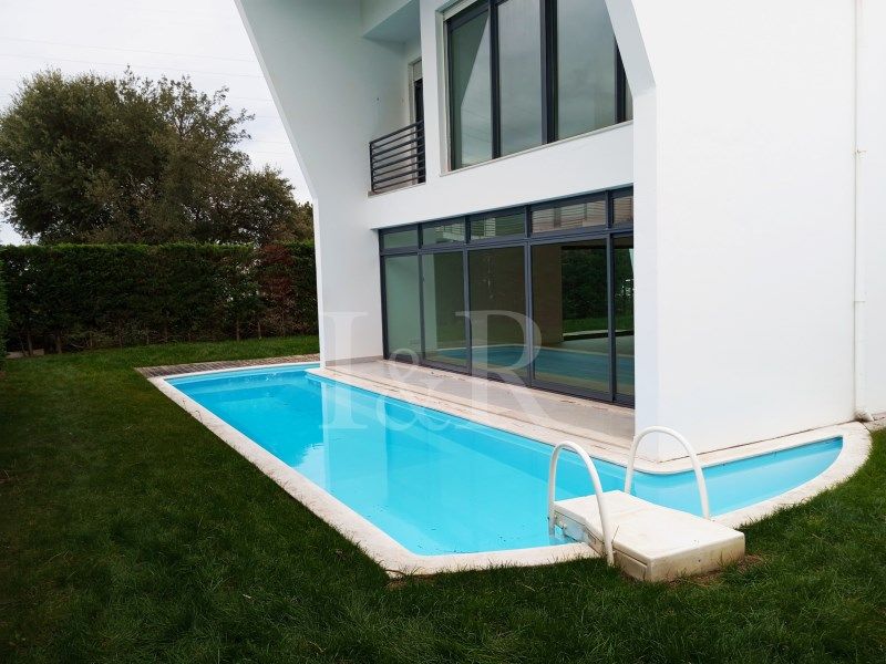 4 bed detached house for sale in Palmela Village, Quinta Do Anjo