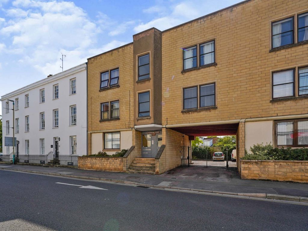 Bath Road, Cheltenham, Gloucestershire GL53  