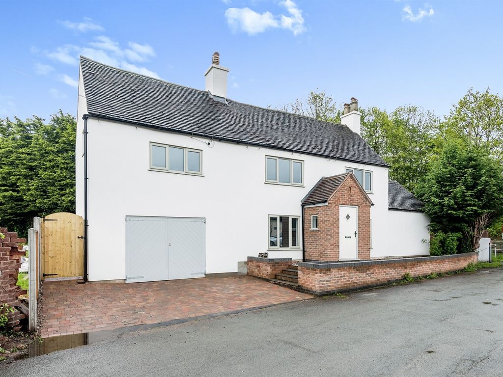 3 bed detached house for sale in Ash Tree Lane, Streethay, Lichfield